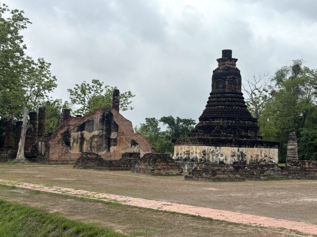 ワット・チェディー・シーホン（Wat Chedi Si Hong）